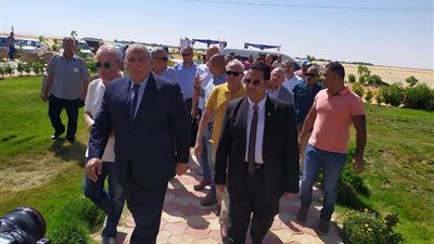 محافظ الوادي الجديد يفتتح أول فندق بمنطقة شرق العوينات (صور)