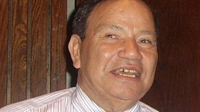 اقتصاديون يقدمون مقترحات لعلاج أزمة الاقتصاد دون تأثر محدودي الدخل: زيادة التأمين الاجتماعي ليشمل 3 ملايين أسرة.. وتطوير سوق الدين المحلي.. الاهتمام بالموازنة الجديدة.. وإعادة النظر في الدعم