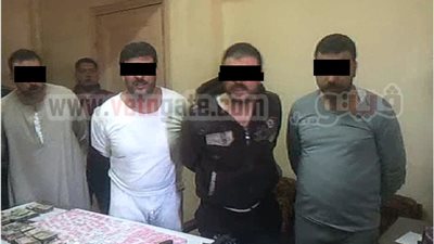 بالصور.. ضبط عصابة 