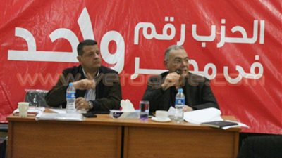 بالصور.. «المصريين الأحرار» يناقش لائحة مجلس النواب