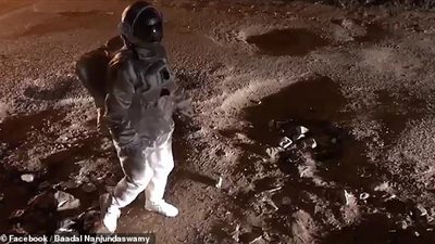 لقطات لرجل يسير على القمر والحقيقة صادمة (فيديو وصور)