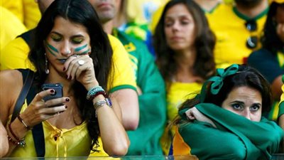 لبناني يهدد زوجته بالطلاق بعد خسارة البرازيل أمام ألمانيا