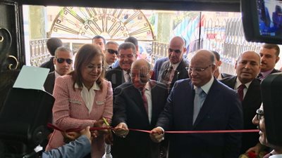 وزيرا التخطيط والتنمية المحلية يتفقدان المراكز التكنولوجية بالقاهرة (صور)