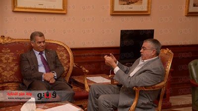 بالصور.. وزير الآثار يناقش تشجيع السياحة بالإسكندرية