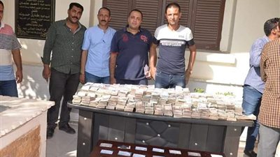 ضبط لصوص سرقوا مرتبات العاملين بتأمينات المحلة في الغربية (صور)