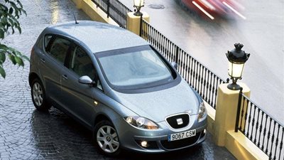 أسعار سيارات «سيات» في السوق المحلية