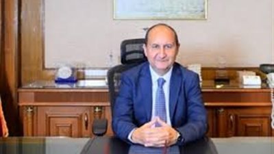 كبار رجال الدولة في عزاء والد وزير التجارة والصناعة