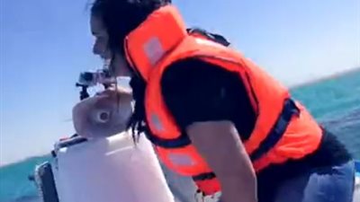 بالفيديو.. رامز جلال يسخر من سما المصرى في 