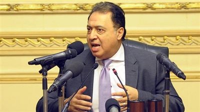 وزير الصحة: قانون التأمين الصحي يضمن علاج المصريين في الخارج