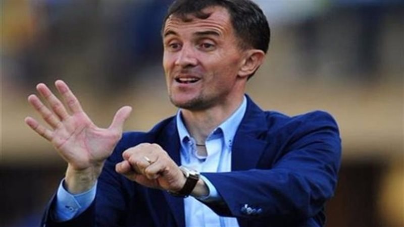 ميتشو، المدير الفني