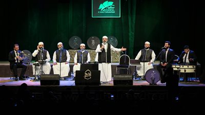 الأخوة أبو شعر تغرد بالإنشاد في سماء ساقية الصاوي (صور)