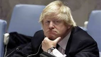 نائب يطالب جونسون بالاعتذار عن تشبيه المحجبات بصندوق البريد (فيديو)