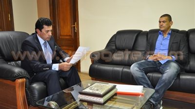 أشرف صبحي يستقبل عبد الواحد السيد لبحث دعم نادي جنوب سيناء