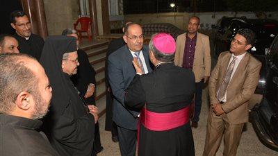 محافظ سوهاج يستقبل سفير دولة الفاتيكان (صور)