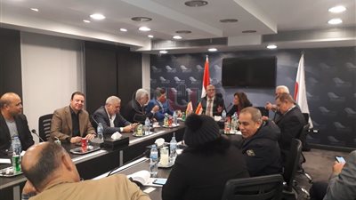 «دعم مصر» يلتقي بأعضاء لجنة سياحة الشركات لبحث رسوم مكرري العمرة