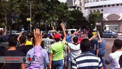 مسيرتان لعناصر 