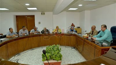 اجتماع للجنة التنسيقية لمشروع تسريع الاستجابة المحلية للقضية السكانية بأسيوط
