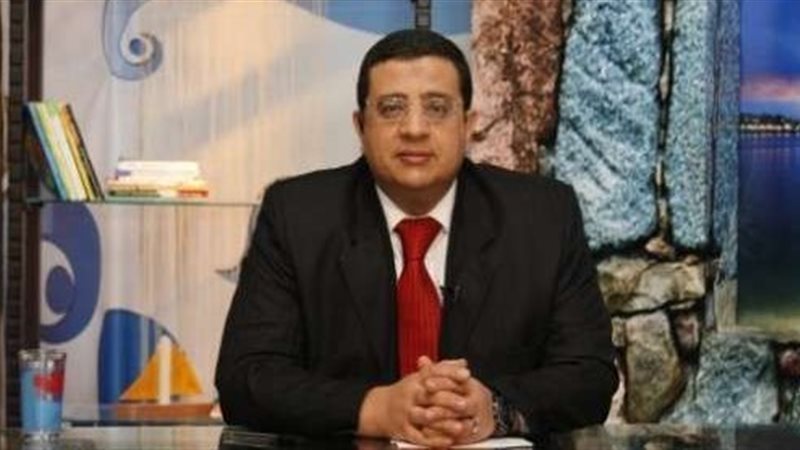 الدكتور عادل فاروق