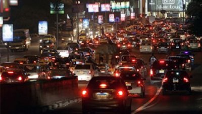 شلل مروري بمحور المشير طنطاوي عقب تصادم 5 سيارات