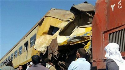 توجه مدير تضامن البحيرة إلى موقع حادث قطار المناشي