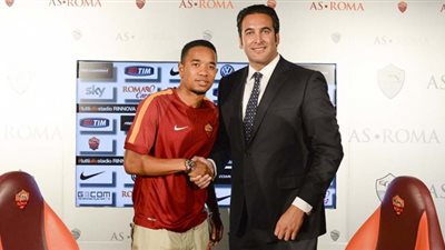 روما يضم الهولندي 