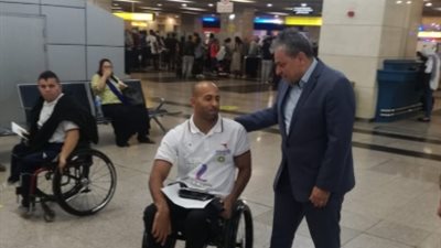 رئيس مطار القاهرة يودع منتخب مصر للسباحة البارالمبية