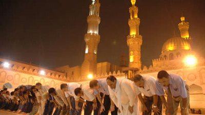 صلاة التراويح تقوي القلب وتطرد السموم وتعالج مرضى السكر