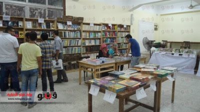 بالصور.. فريق المعدية بالسويس يشعل افتتاح معرض الكتاب بالأمسيات