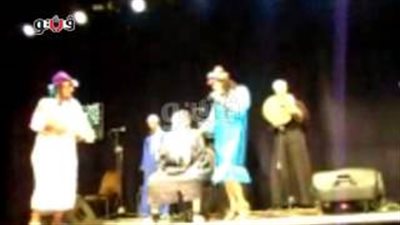 بالفيديو.. إعادة غناء «حماتى يا نينة» بطريقة ساخرة بالساقية