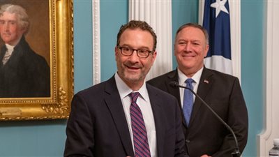 مساعد وزير الخارجية الأمريكي لـ