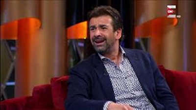 كريم عبد العزيز يكشف سبب غيابه عن الظهور بالإعلام (فيديو)