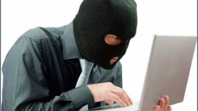 قراصنة إيرانيون يخترقون شبكة معلومات البحرية الأمريكية