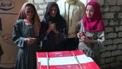 بعد نشر مأساتها.. الأزهر يمنح «نعمات» معاشا شهريا وأجهزة كهربائية (صور)