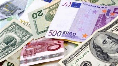 تراجع أسعار العملات الأجنبية والدولار الأمريكي بـ 17.69 جنيها