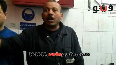 بالفيديو.. عامل بالمحطة المسروقة: نتسول من أصحاب السيارات 