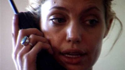 فيديو لأنجلينا جولي أثناء إدمان المخدرات في التسعينيات