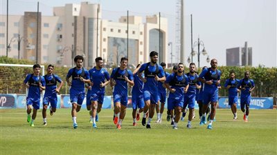 بيراميدز يختتم استعداداته قبل السفر للإسكندرية لمواجهة الزمالك (صور)