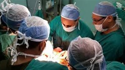 استئصال ورم وزنه 3 كيلو ونصف من مريضة في مستشفى كفر الشيخ الجامعي