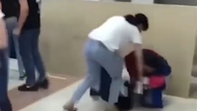 خصومات متجر تتحول لخناقة بين السيدات (فيديو وصور)