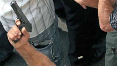 مصرع عامل وضبط 3 آخرين في معركة بالسلاح الآلي بالسويس