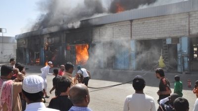 انتداب المعمل الجنائى لمعاينة حريق 3 محال بالنزهة