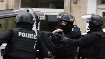 السلطات الفرنسية تلقي القبض على بولندي حاول تهريب طن من الحشيش