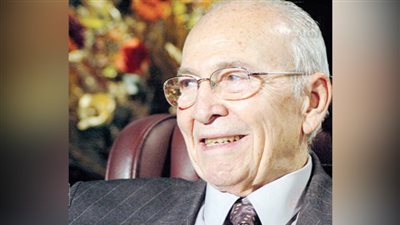 خالد محيي الدين: الكتب شغلت تفكيري منذ الصغر