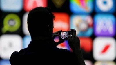 آبل متهمة بسرقة الميزات وإضافتها إلى iOS