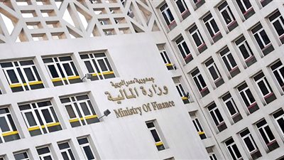 المالية: القيادة السياسية تسعى لتطوير قدرات الدولة بمنظومة التحول الرقمي.. ۸ ،٧ مليارات جنيه بالموازنة لتحديث البنية المعلوماتية.. ١٥٥ مليون جنيه لقواعد البيانات.. والخدمات المميكنة تضمن الشفافية