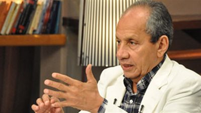 إبراهيم حجازي لـ«عمار حسن»: «ترضى أمك تقرأ رواية أحمد ناجي؟»