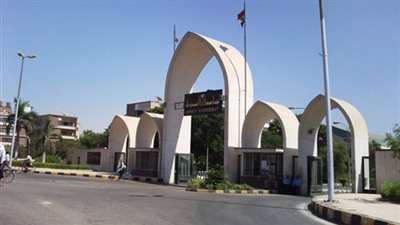مجلس جامعة أسيوط يوافق على منح 102 درجة ماجستير