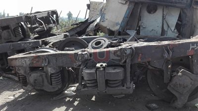 «الشهامة المصرية» تتصدر مشهد إنقاذ مصابي قطاري المناشي (صور)