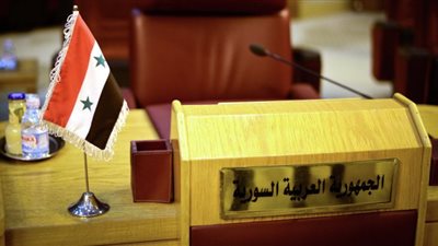 رئيس مجلس الجامعة العربية يدعو المندوبين الدائمين لإعادة سوريا إلى مقعدها