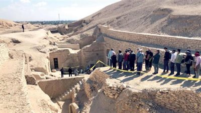 تفاصيل مشروع ترميم مقبرتين بـ